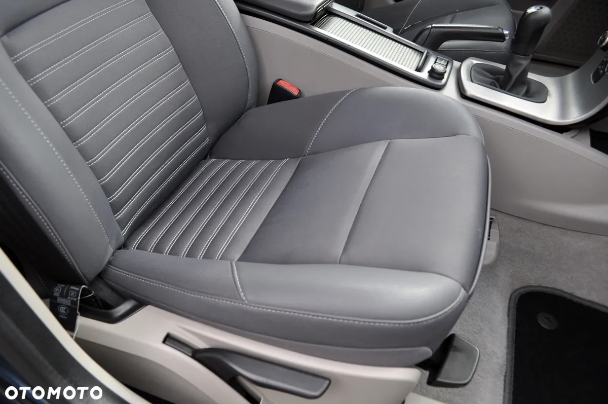 Volvo V50 1.6D DRIVe Kinetic - 29