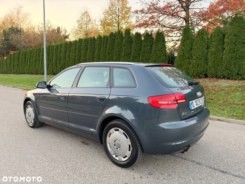 Audi A3 Sportback - 4