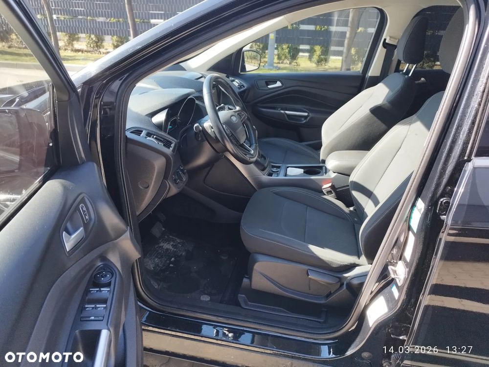 Ford Kuga 2.0 TDCi 4x4 Titanium - 6