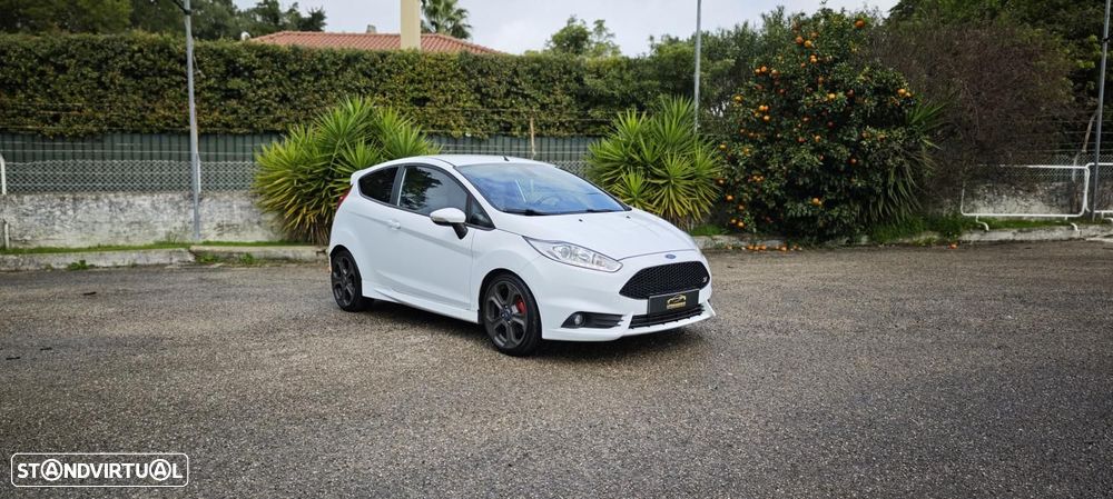 Ford Fiesta 1.6 T ST - 19