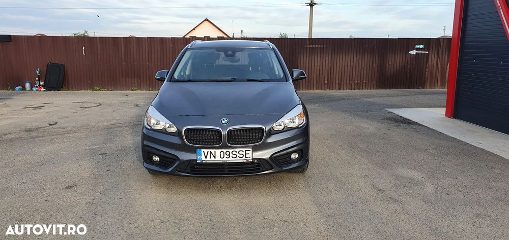 BMW Seria 2 216d Sport Line - 1