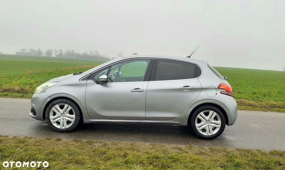 Peugeot 208 1.5 BlueHDi Allure S&S - 8