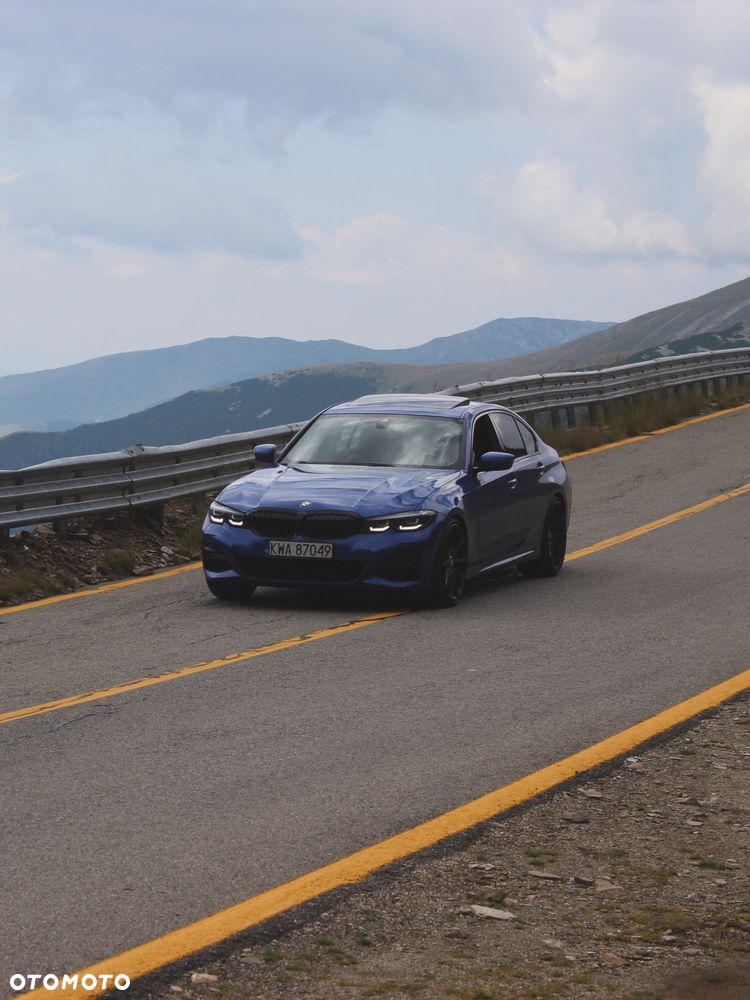 BMW Seria 3 330i xDrive M Sport sport - 2