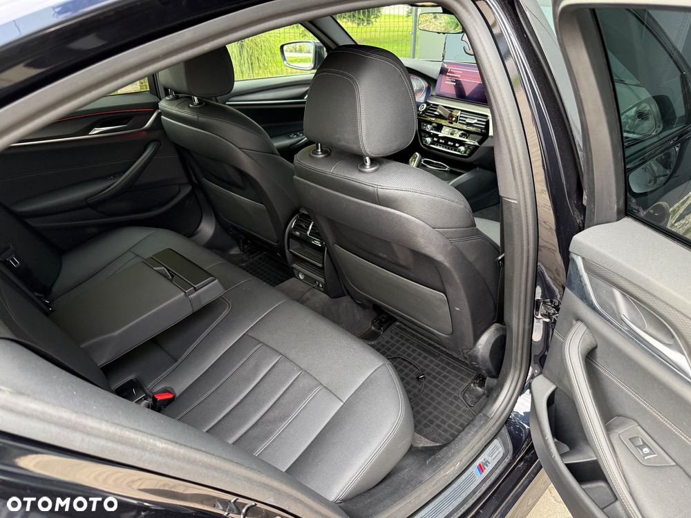 BMW Seria 5 520d MHEV M Sport sport - 27