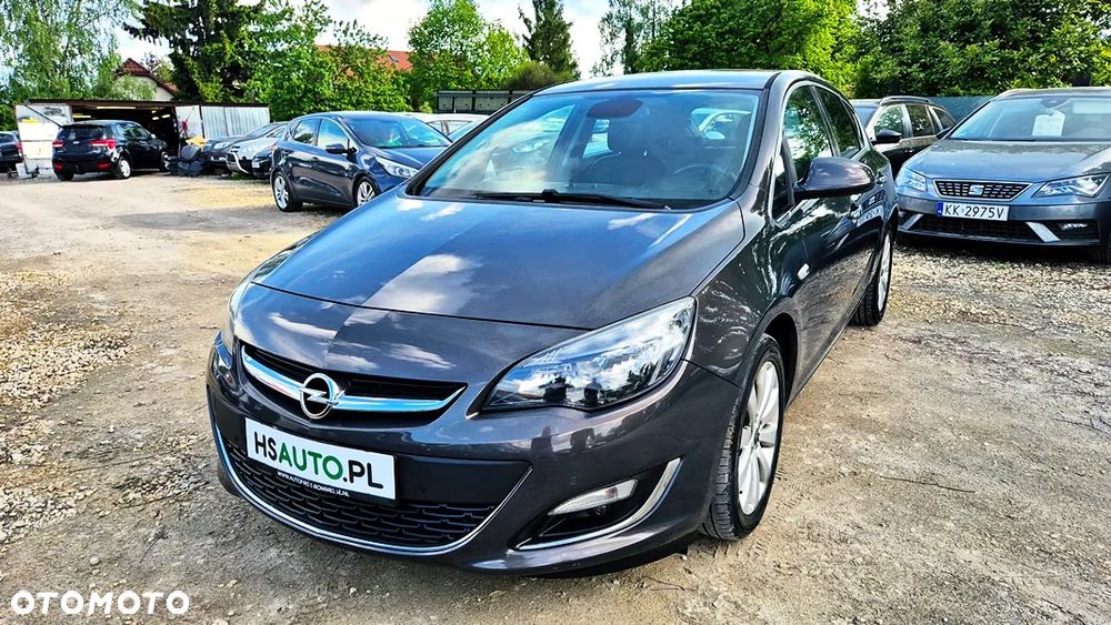 Opel Astra 1.4 Turbo Cosmo - 2