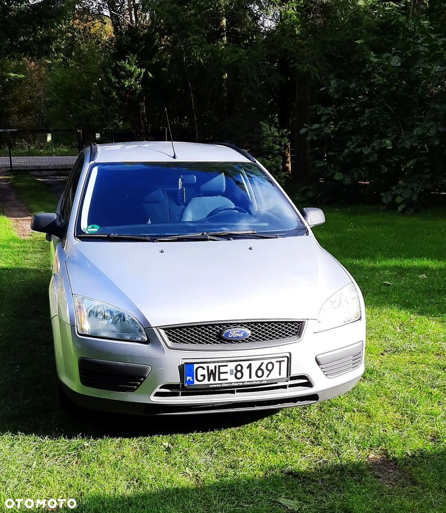 Ford Focus 1.6 Ambiente - 1