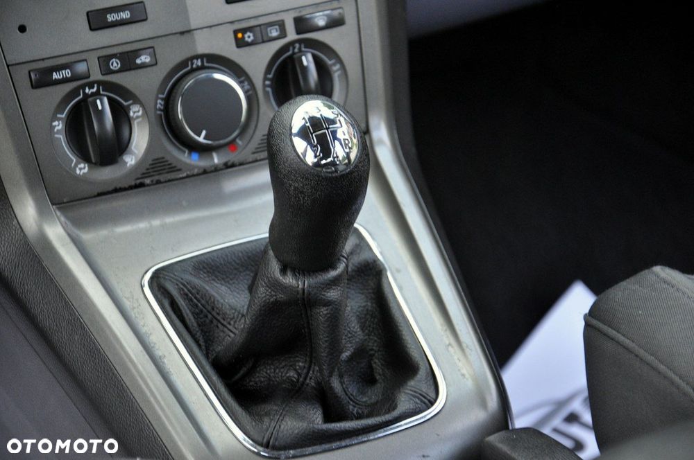 Opel Antara 2.4 4x4 Cosmo - 17