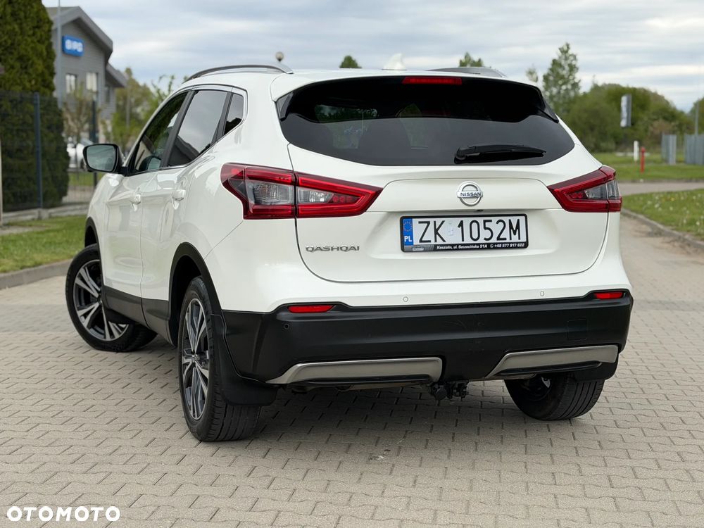 Nissan Qashqai 1.2 DIG-T N-Connecta EU6 - 14