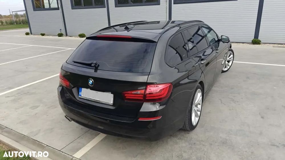 BMW Seria 5 520d xDrive Touring Aut. - 13