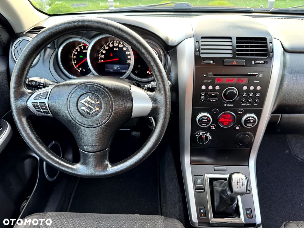 Suzuki Grand Vitara - 8