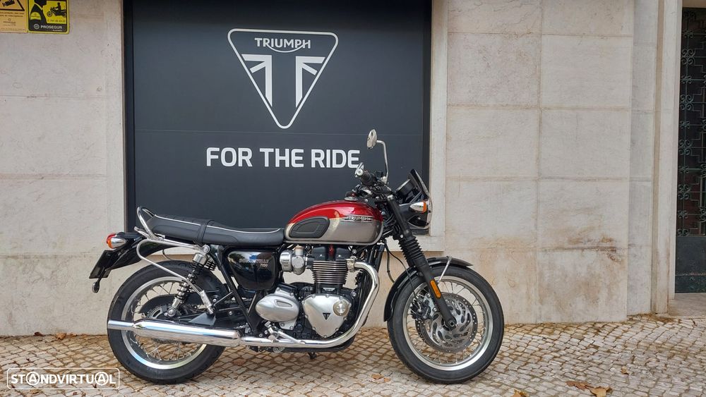 Triumph Bonneville T120 - 1