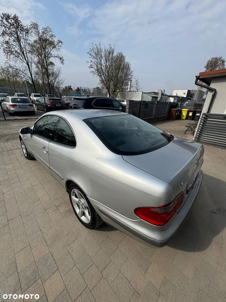 Mercedes-Benz CLK - 37