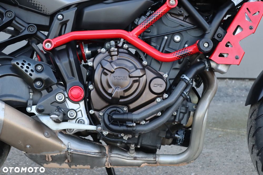 Yamaha MT - 12