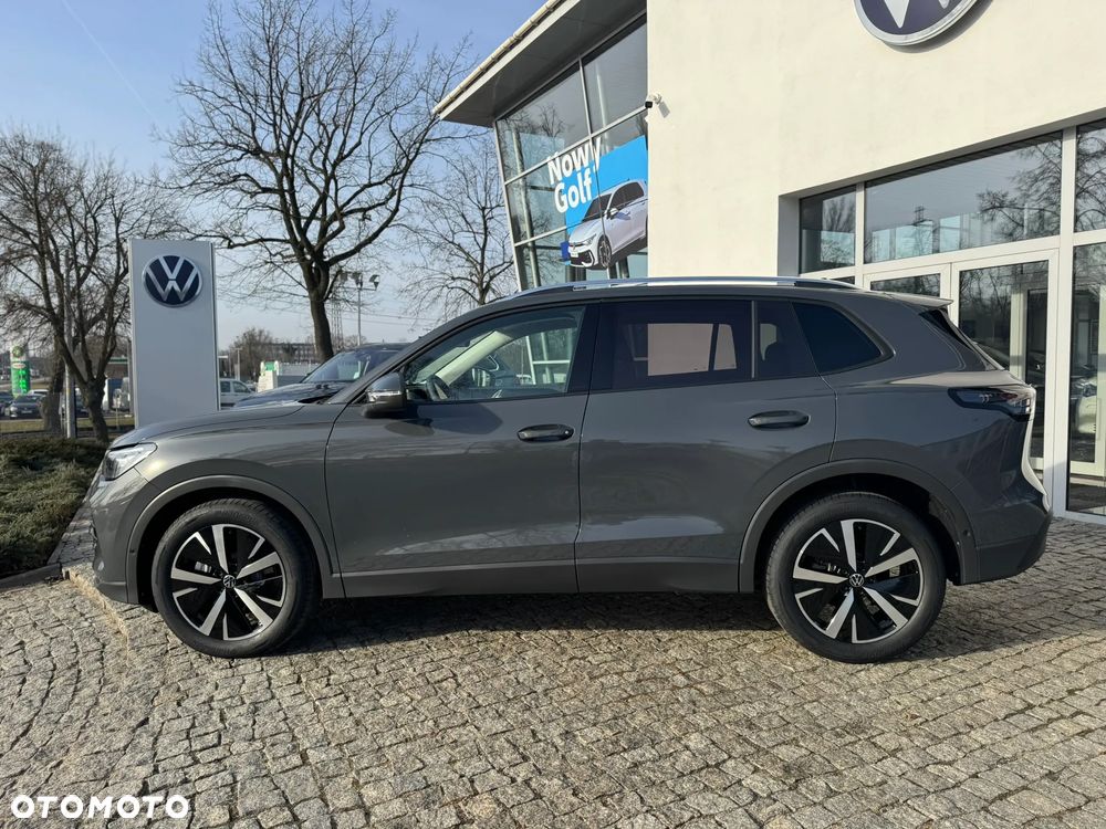 Volkswagen Tiguan - 8