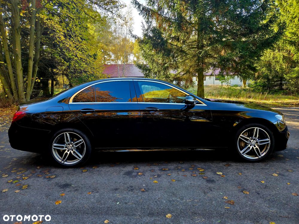 Mercedes-Benz Klasa E 200 4-Matic 9G-TRONIC - 12