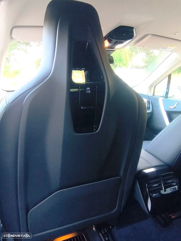 BMW iX xDrive40 - 13