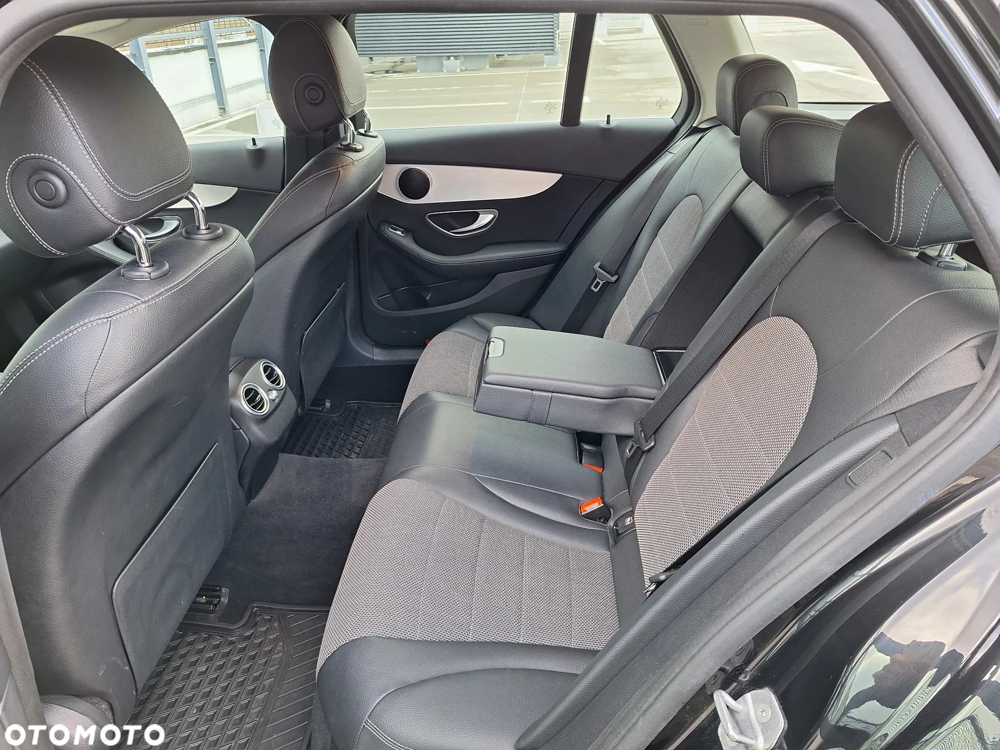 Mercedes-Benz Klasa C 220 d 9G-TRONIC - 22