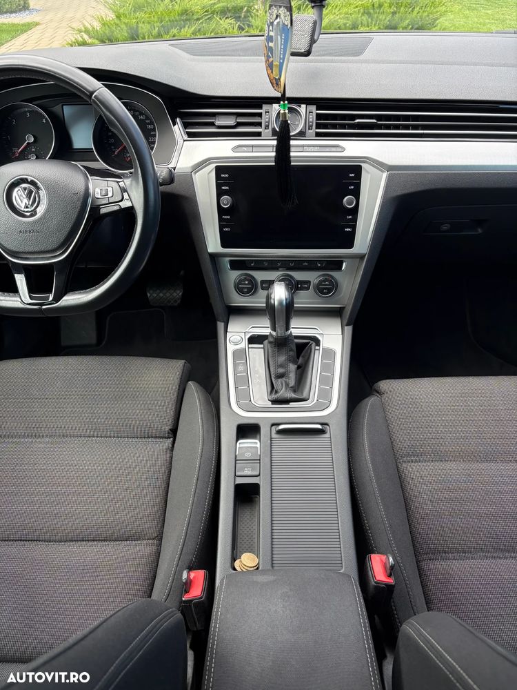 Volkswagen Passat 2.0 TDI DSG Comfortline - 22