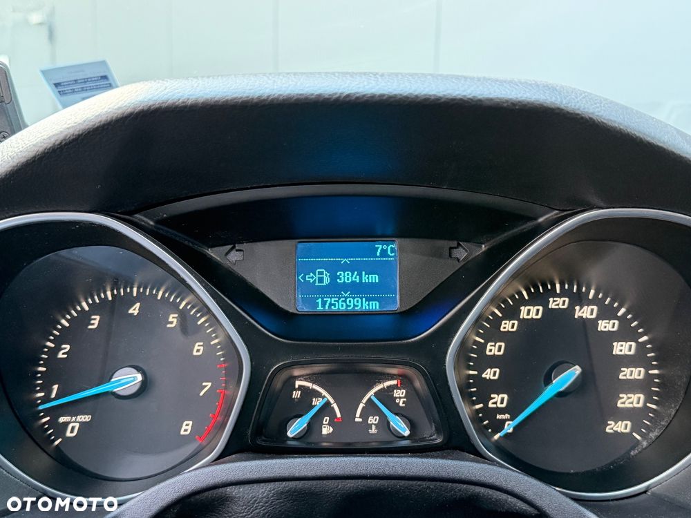 Ford Focus 1.6 Titanium - 22