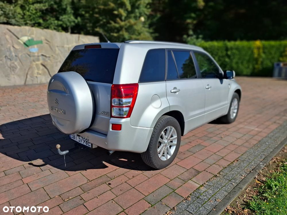 Suzuki Grand Vitara 1.9 DDiS Premium EU5 - 4