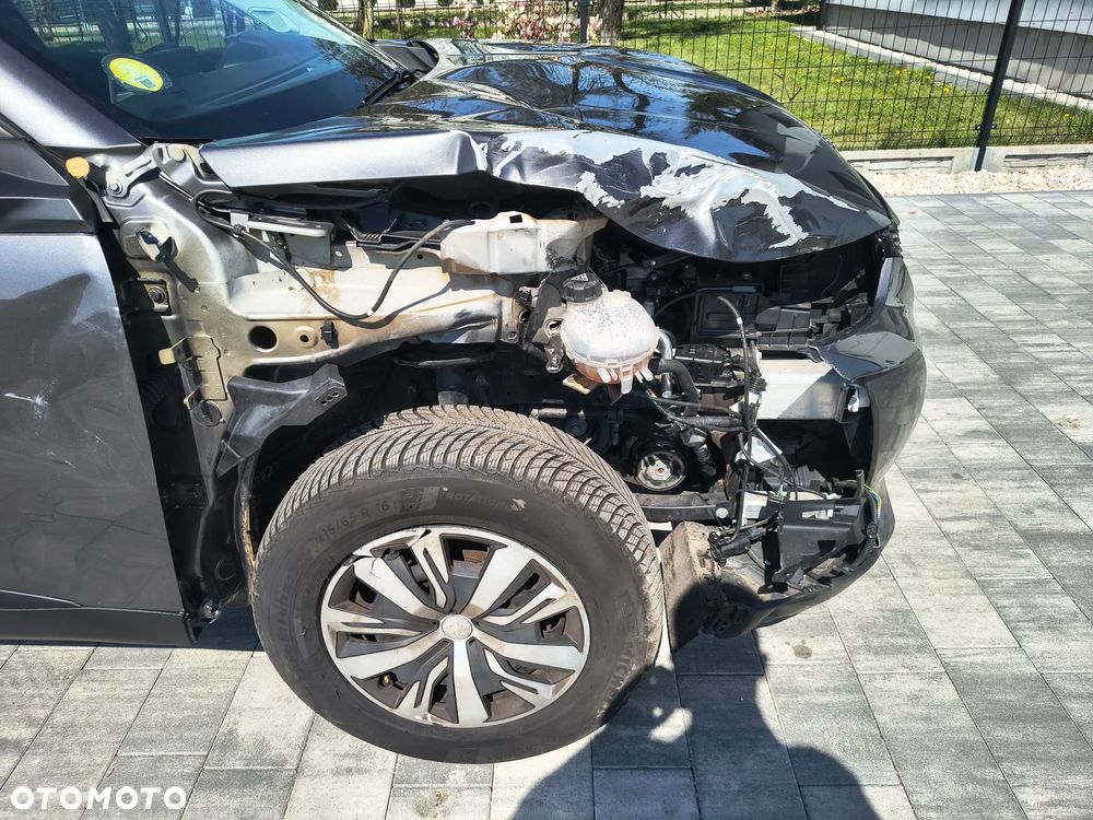 Peugeot 2008 BlueHDi 110 Active - 11