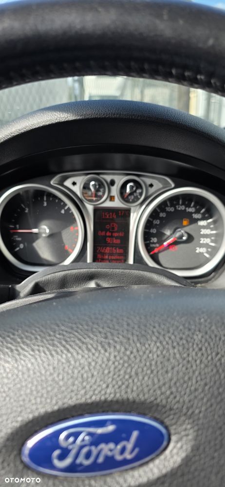 Ford Kuga - 16