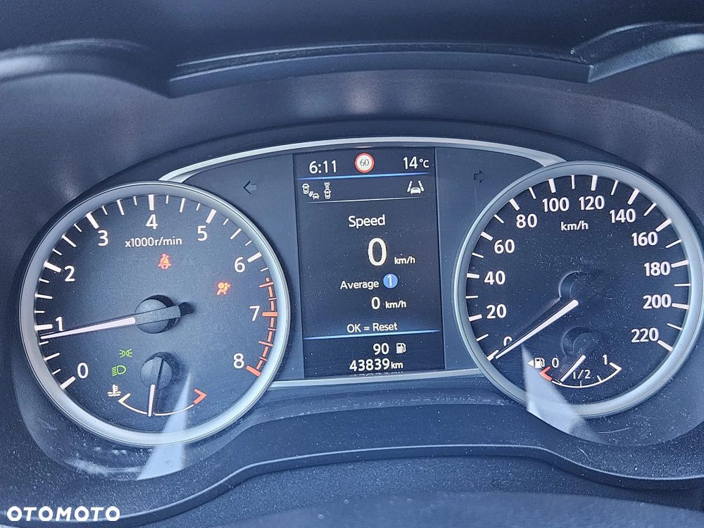 Nissan Micra 1.0 DIG-T Tekna - 37