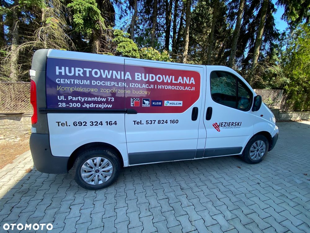 Opel Vivaro Trafic - 8