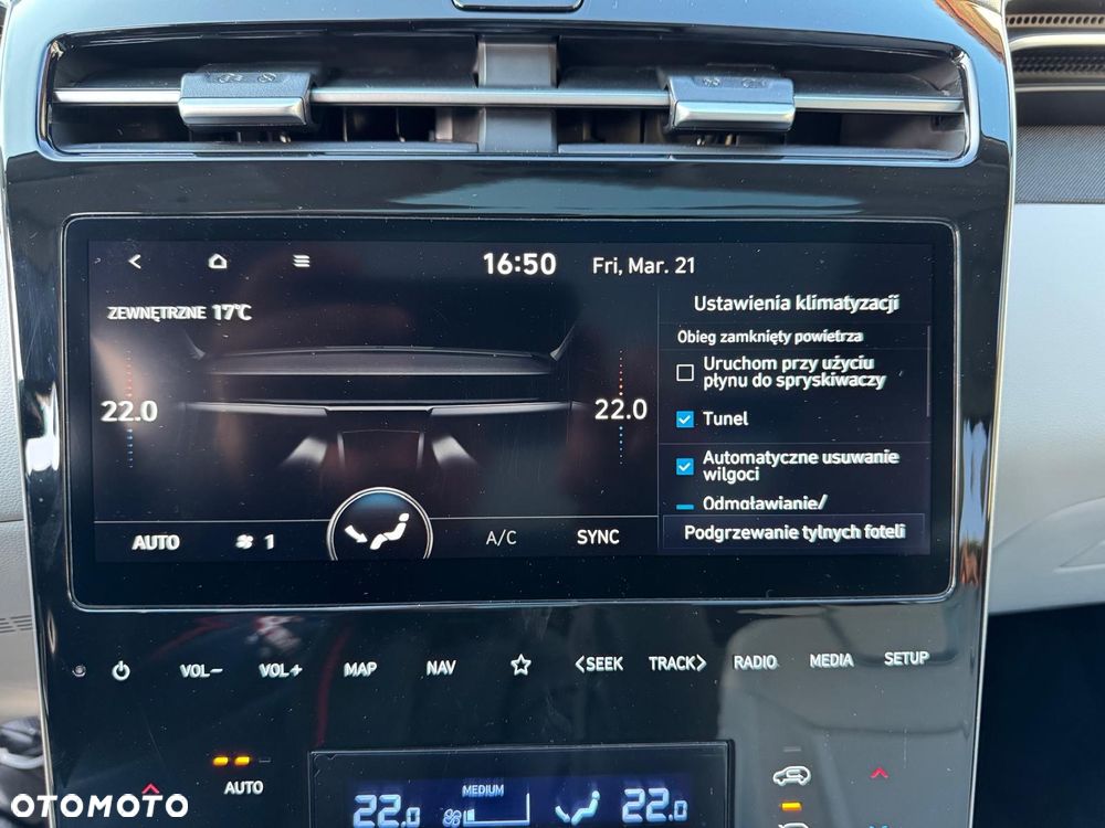 Hyundai Tucson 1.6 T-GDi 48V-Hybrid 4WD DCT Trend - 35