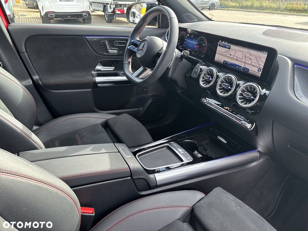 Mercedes-Benz GLA 200 mHEV AMG Line 7G-DCT - 19