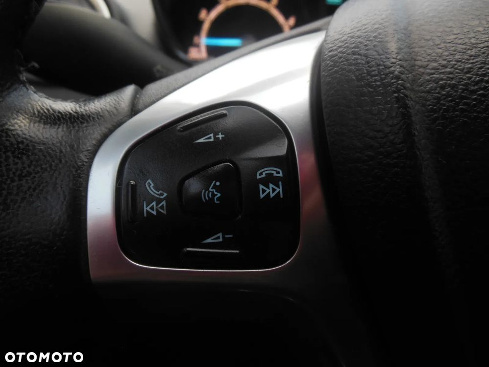 Ford Fiesta 1.0 EcoBoost Titanium - 17