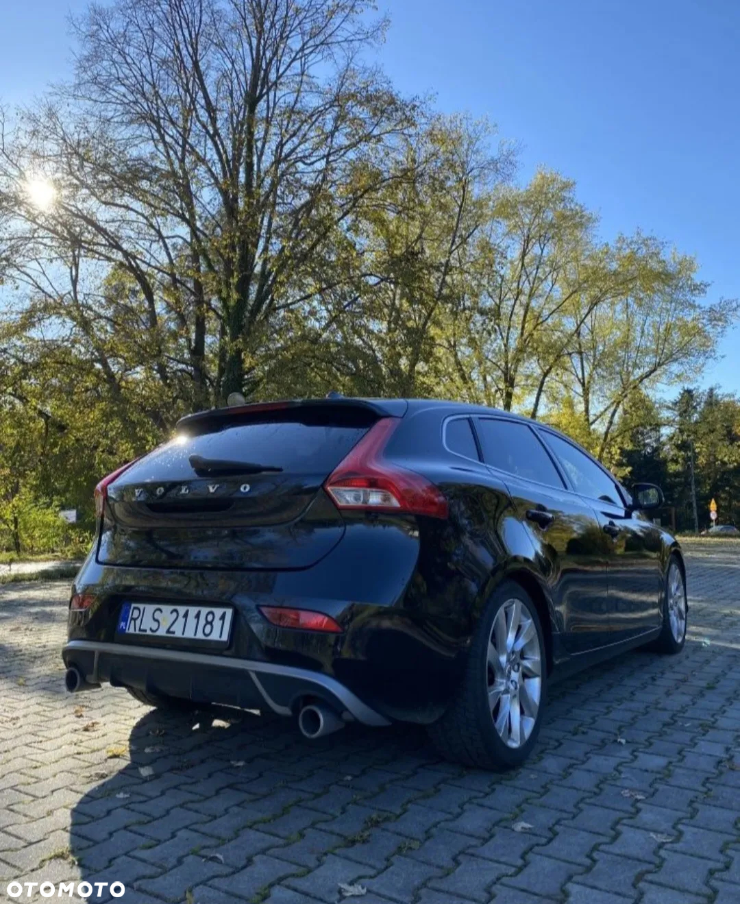 Volvo V40 D2 Drive-E R-Design Momentum - 2