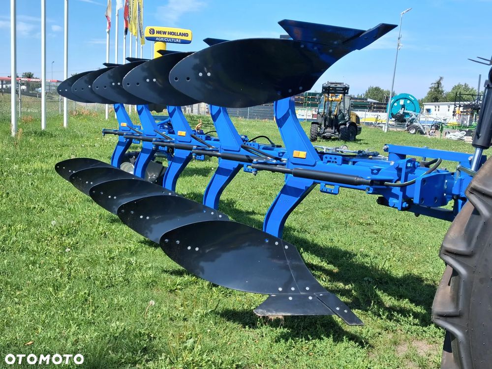 New Holland Pług Overum PHH 45 - 1