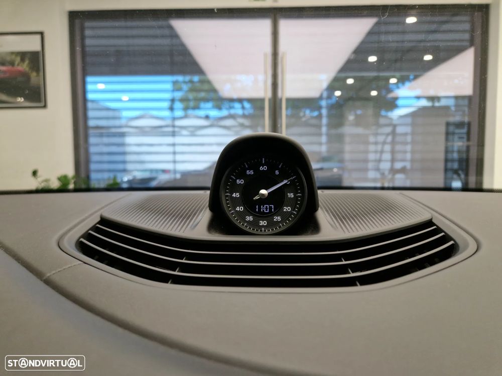Porsche Taycan Standard - 21