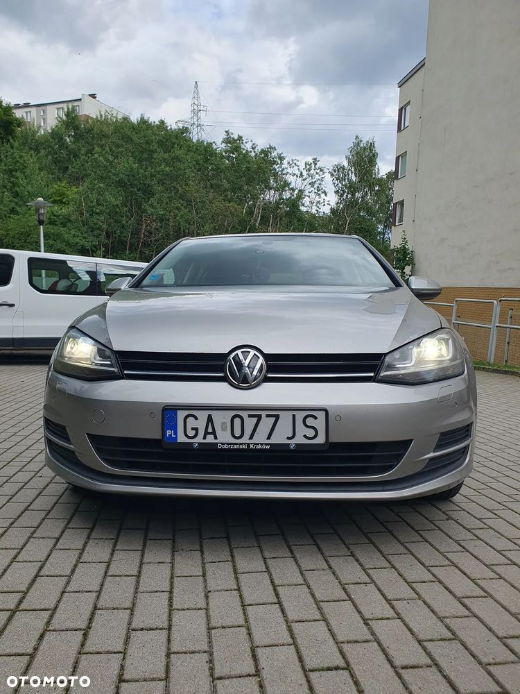 Volkswagen Golf 1.2 TSI BMT Comfortline - 34