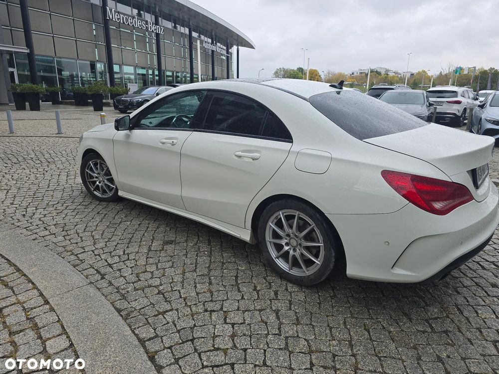 Mercedes-Benz CLA 250 7G-DCT AMG Line - 5
