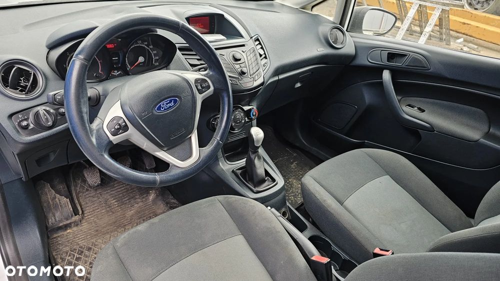 Ford Fiesta - 7