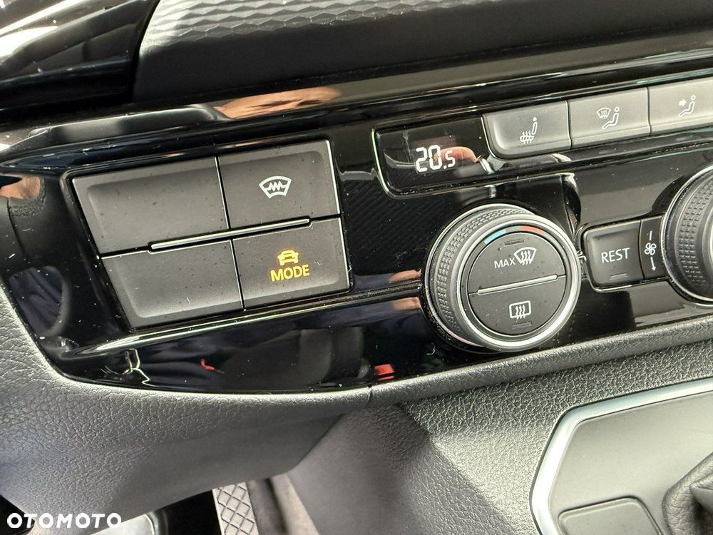 Volkswagen Multivan - 39