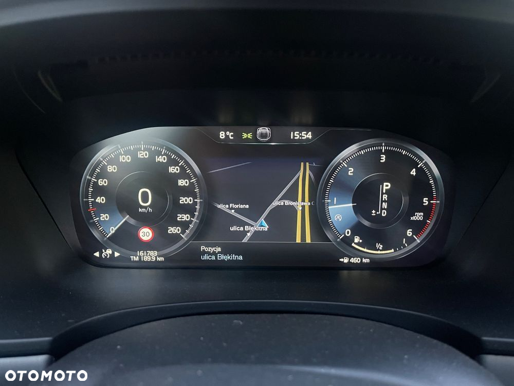 Volvo V90 D4 Momentum - 12