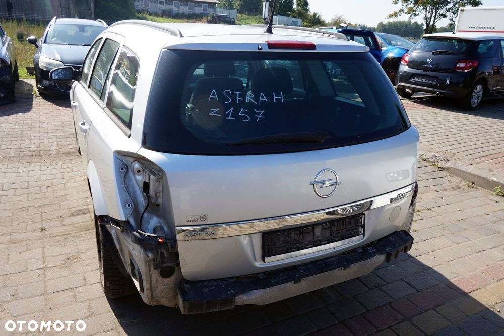 KLAPA BAGAŻNIKA TYLNA ASTRA III H KOMBI Z157  SREBRNY OPEL 2004-2006 - 3