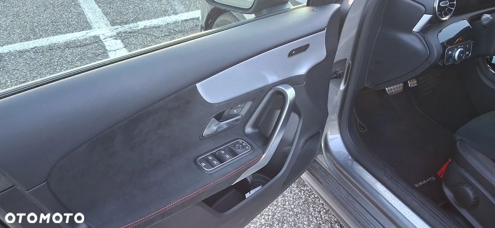 Mercedes-Benz Klasa A 200 AMG Line 7G-DCT - 6
