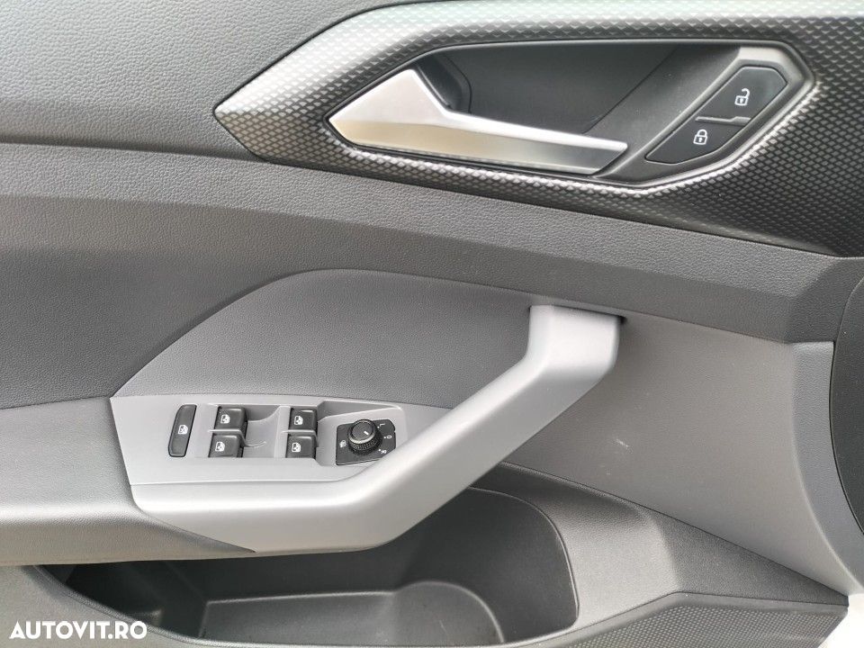 Volkswagen T-Cross - 9