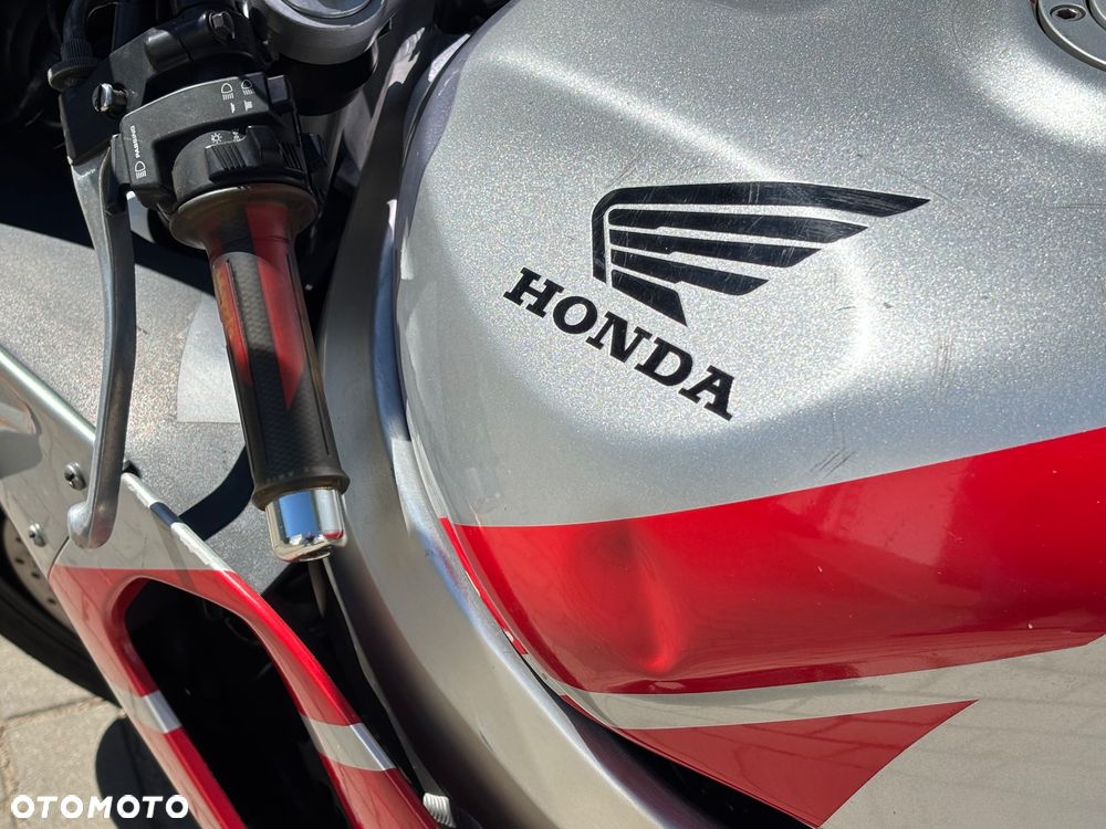 Honda CBR - 7