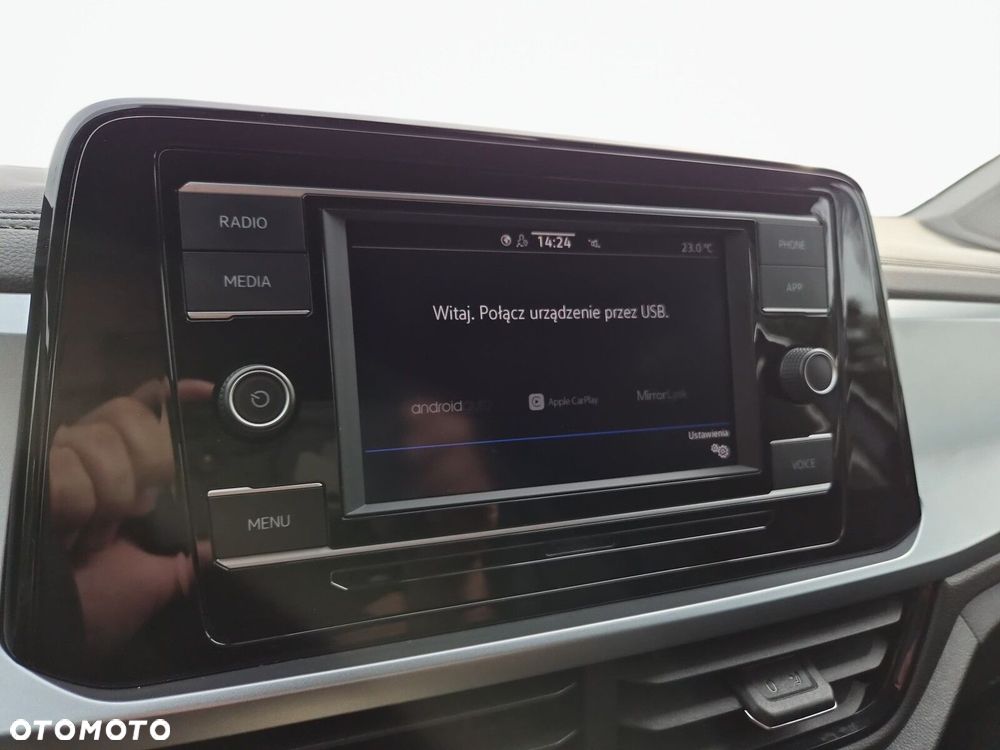 Volkswagen T-Roc - 18
