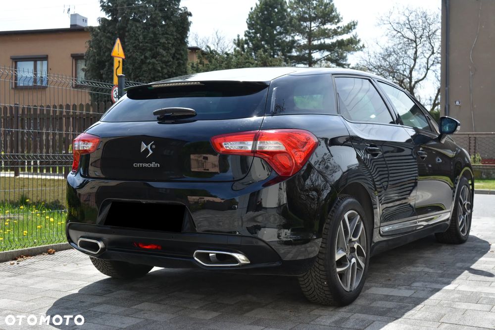 Citroën DS5 e-HDi 115 EGS6 Chic - 26