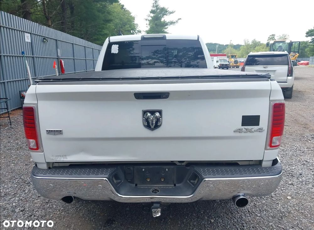 Dodge RAM 5.7 4x4 - 6