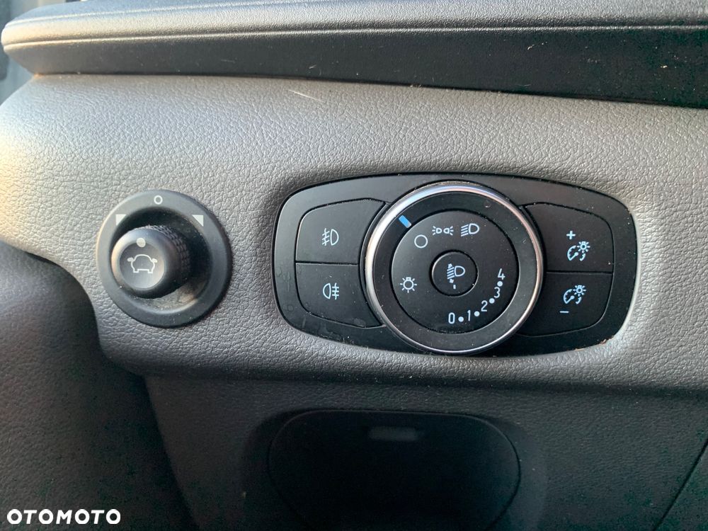 Ford Transit - 28