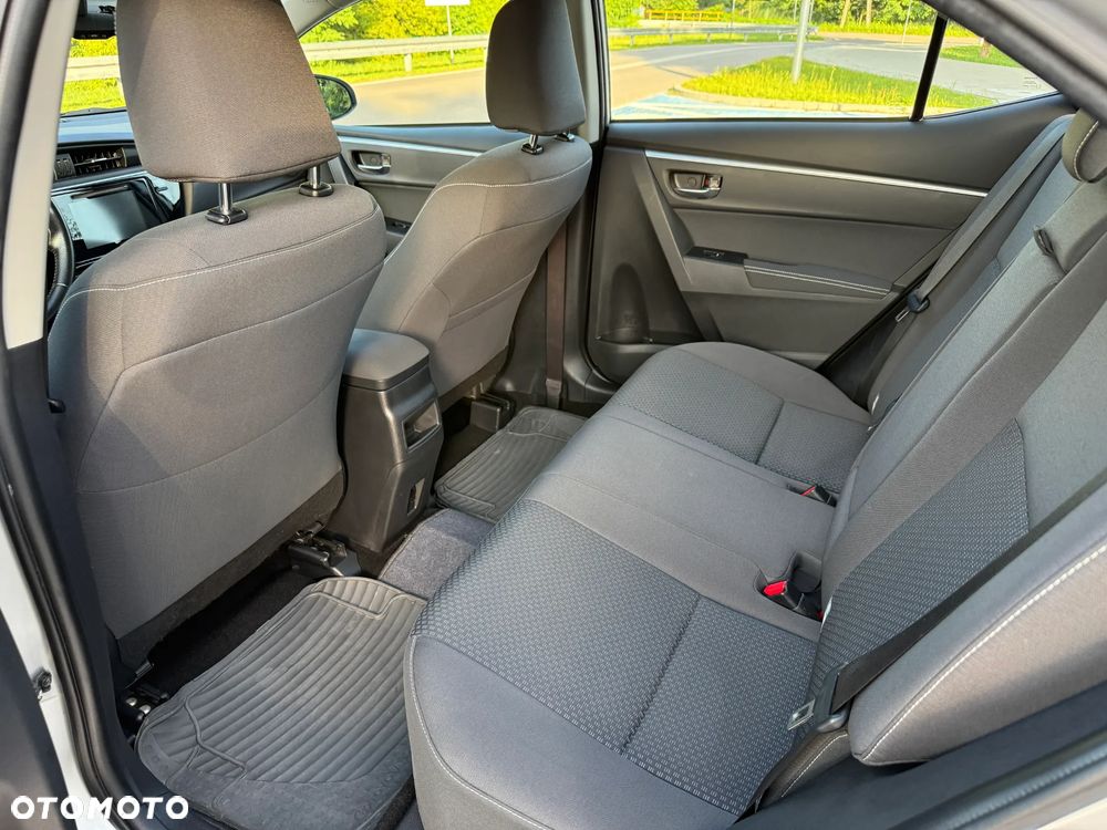 Toyota Corolla 1.6 Premium EU6 - 25