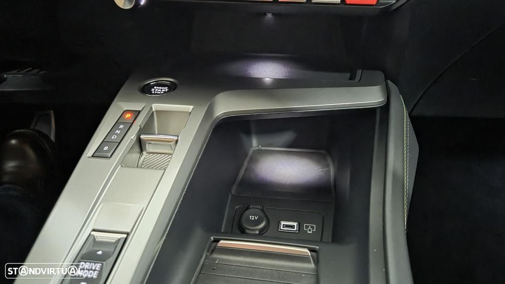 Peugeot 308 1.6 Hybrid GT e-EAT8 - 18