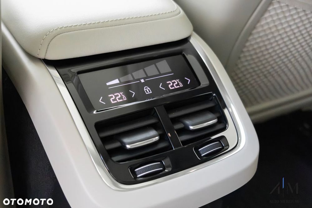 Volvo V60 Cross Country B4 D AWD Geartronic - 31